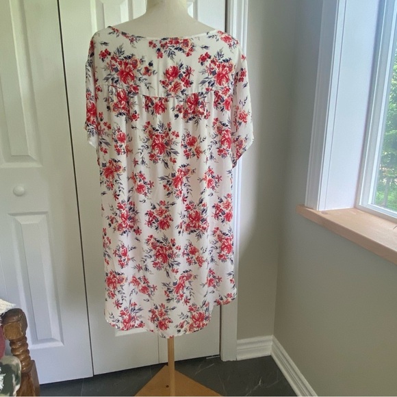 TORRID Size 3 Long Floral Smock Style Short Sleeve Top Blouse - Picture 5 of 9